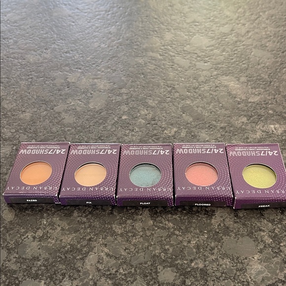 Urban Decay 24/7 Shadow 25 shades in matte, satin, shimmer & metallic finishes - Picture 5 of 8